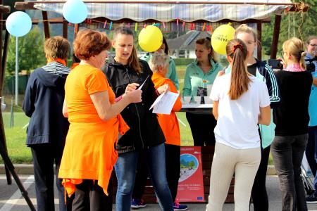 Slika 4 Delavnica Ostanimo mobilni  utrinek  stojnica